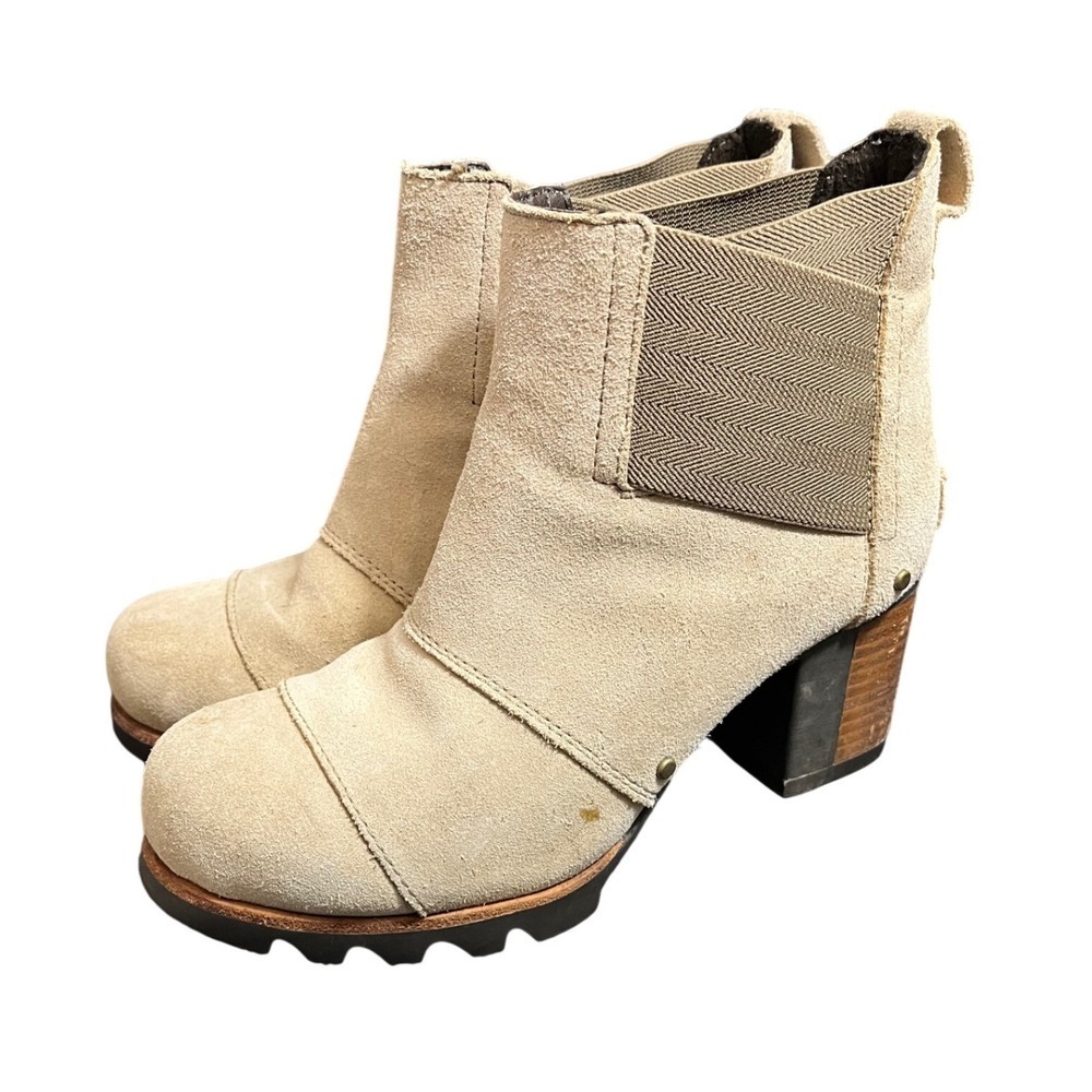 Sorel Addington Chelsea Booties Womens 5.5 Tan Suede Chelsea Lug Sole NL2543-214